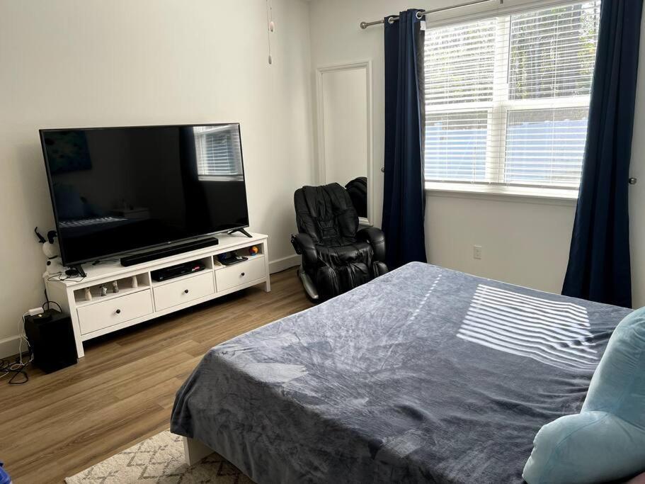 Lovers New House! 10 Min To - 6 Guests *