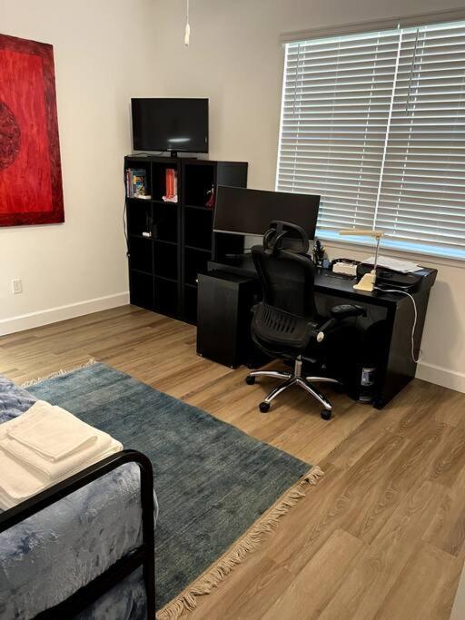 Lovers New House! 10 Min To - 6 Guests *