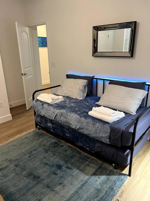 Lovers New House! 10 Min To - 6 Guests Holiday home